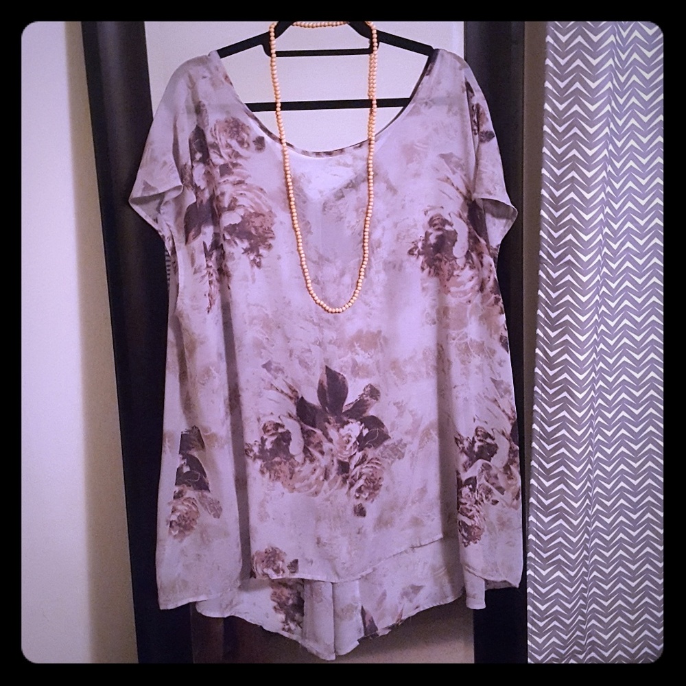 Flirty Floral Top